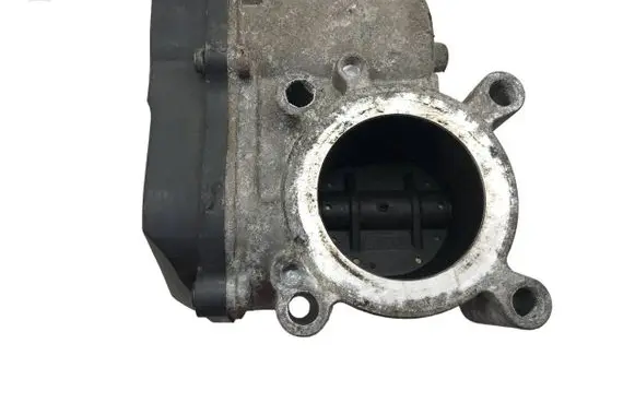 Volkswagen Fox Throttle valve 03D133062E A2C53060088 08060800901