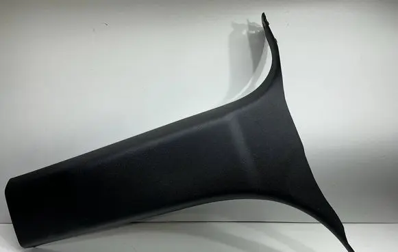 (C) pillar trim