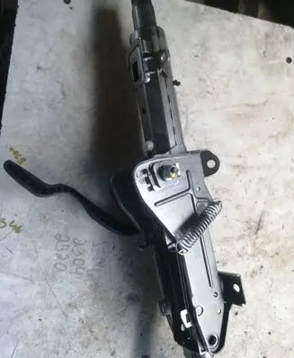 Volkswagen Golf VI Steering wheel axle DE102005034952 1K2419502BB DE102005035009
