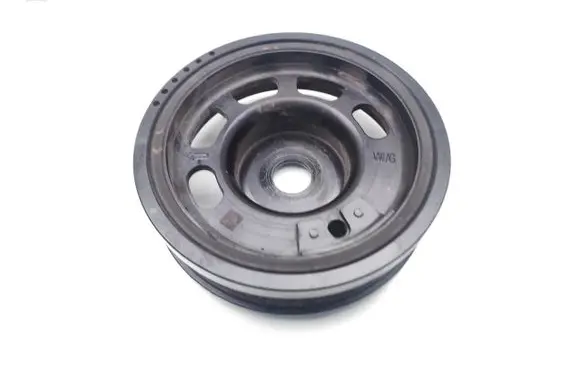 Skoda Fabia Mk3 (NJ) Crankshaft pulley 04C105243K