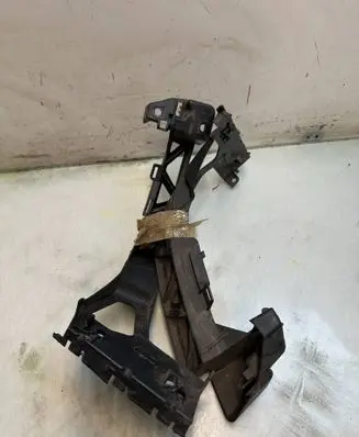 Peugeot 207 Rear bumper mounting bracket 1859870016