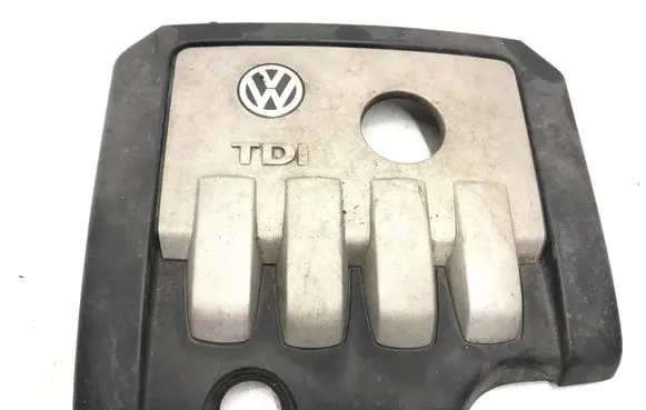 Volkswagen Touran I Engine cover (trim) 03G103925C VW03G103