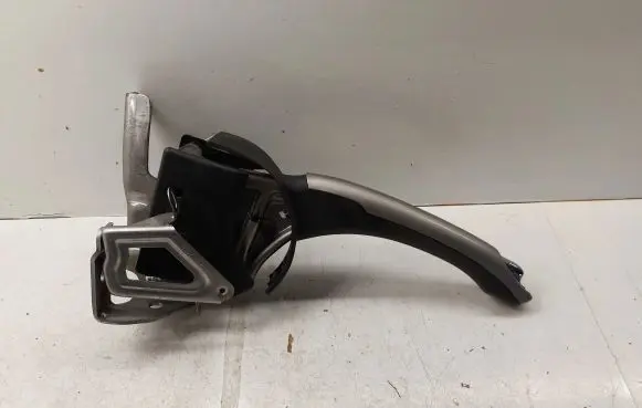 Toyota Auris 150 Hand brake release handle 4620102260B0 11319661