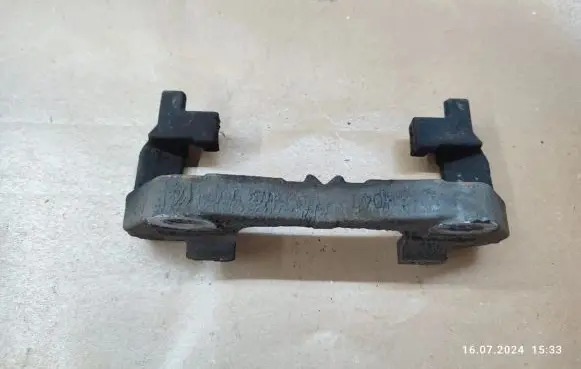Opel Astra K Front Brake Caliper Pad/Carrier 