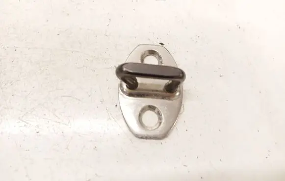 Seat Altea Front door lock loop/hook striker 5P0837033