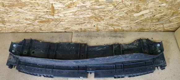 Engine splash shield/under tray