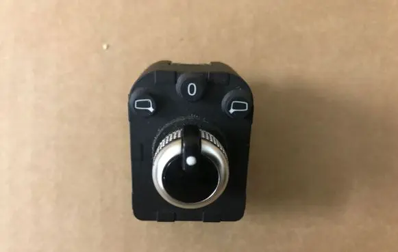 Audi A4 Allroad Wing mirror switch 4M0959565G