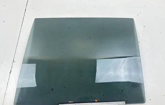 Toyota Hilux (AN120, AN130) Rear door window glass 