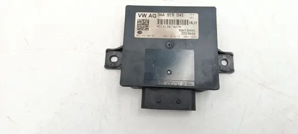 Volkswagen PASSAT B7 Power management control unit 3AA919041