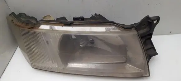 Mitsubishi Space Wagon Headlight/headlamp 10087265 10087262