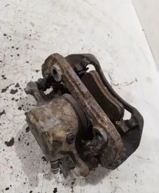 Mercedes-Benz C W203 Front brake caliper