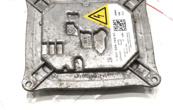 Renault Megane III Voltage converter/converter module 1307329153