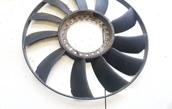Volkswagen PASSAT B5 Fan impeller 058121301b