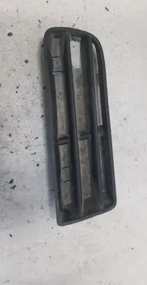 Volkswagen Golf IV Front bumper lower grill 1J0853665B