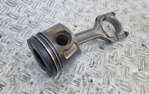Piston with connecting rod