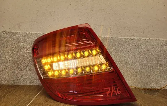 Mercedes-Benz C W204 Rear/tail lights 2048203964 1076303 96C0Z970V