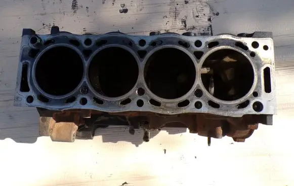 Peugeot 807 Engine block RHR