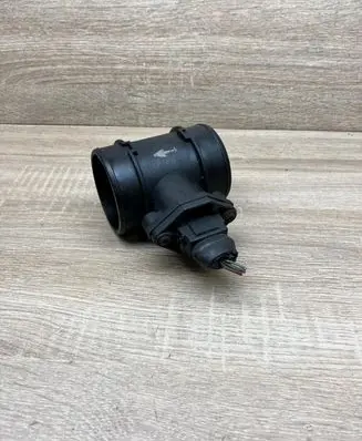 Opel Vectra B Mass air flow meter 0281002139