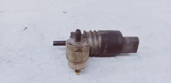 Volkswagen Touran I Headlight washer pump 