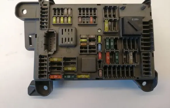 BMW X5 E70 Fuse module 518954020A