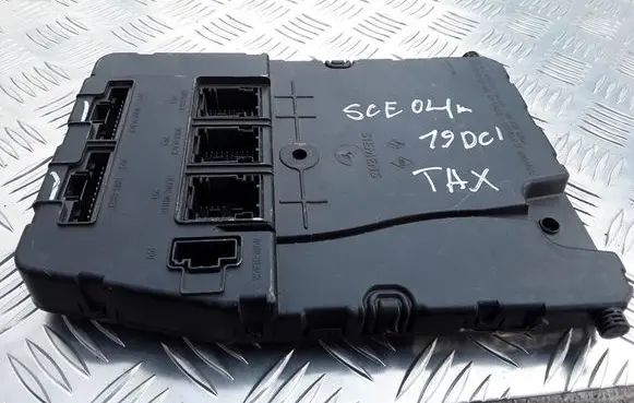 Renault Scenic II - Grand scenic II Comfort/convenience module 8200525384