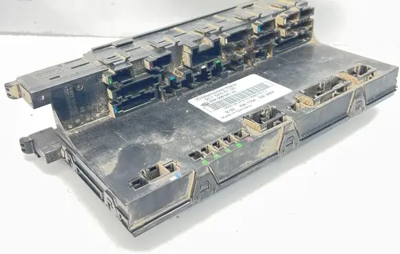Mercedes-Benz E W211 Fuse module 2115455101 5DK00804745