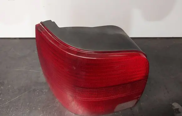 Volkswagen PASSAT B5 Rear/tail lights 3B9945111F