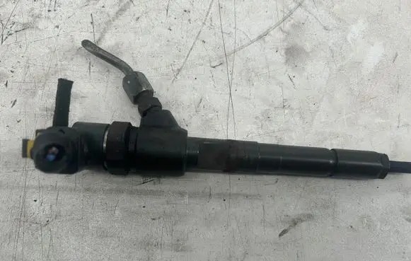 Opel Astra J Fuel injector 0445110183