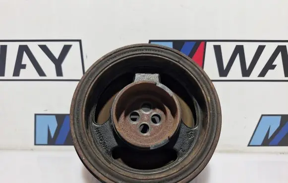 BMW 2 F45 Crankshaft pulley