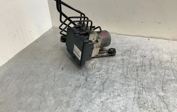 BMW 7 F01 F02 F03 F04 ABS Pump 6865864 6865866