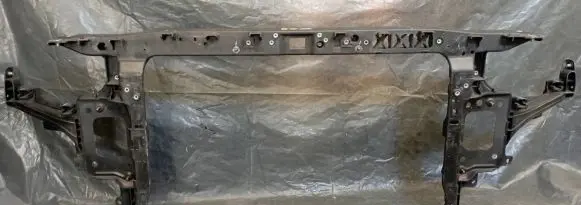 Hyundai i30 Radiator support slam panel 64101G4000