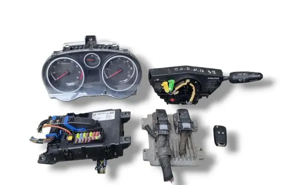 Engine ECU kit and lock set