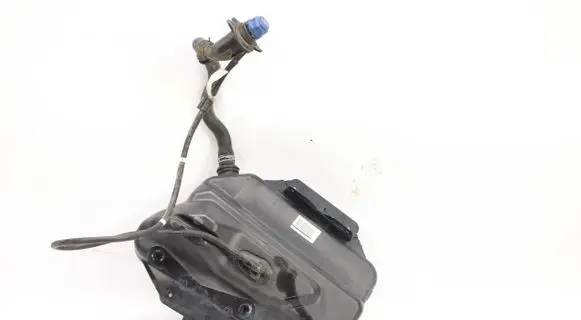 Mercedes-Benz Vito Viano W447 AdBlue liquid reservoir A4474700115