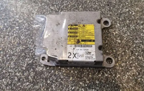 Toyota Avensis T250 Airbag control unit/module 215955102 8917005220