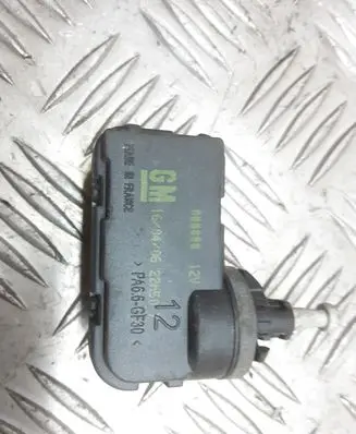 Opel Vectra C Headlight level adjustment motor 