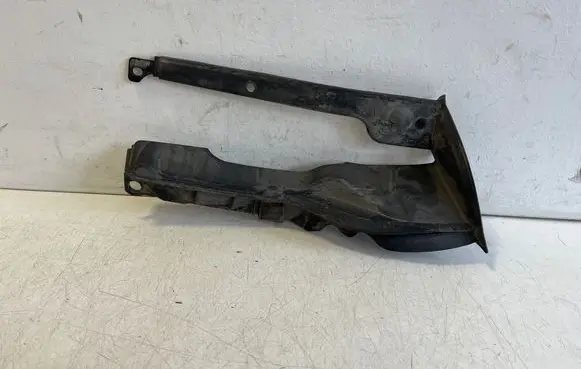 Audi TT TTS RS Mk3 8S Fender end trim 8S0821170B