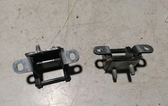 Volvo XC90 Tailgate/trunk/boot hinge 31663169