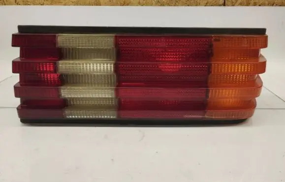 Mercedes-Benz 380 560SEC C126 Rear/tail lights 1268200864 1268201064