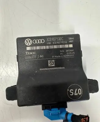 Volkswagen PASSAT B7 Gateway control module 3C0907530C 402063T