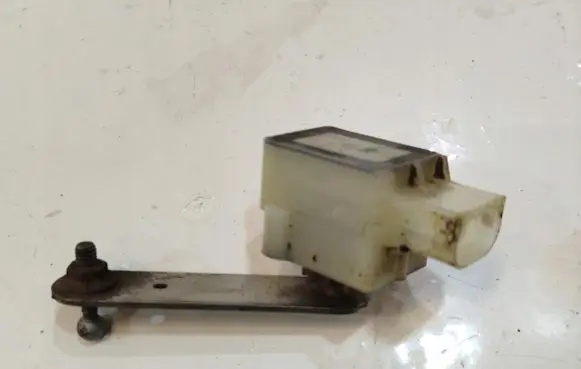 Maserati Ghibli Headlight/headlamp level sensor 89089884