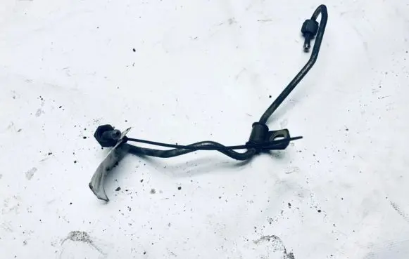 Nissan Pathfinder R51 Fuel line pipe