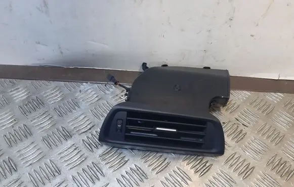 BMW 7 F01 F02 F03 F04 Rear air vent grill 9113793