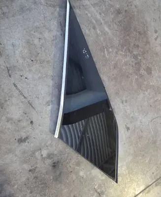 Peugeot 3008 II Rear side window 43R008600 E000255