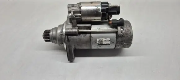 Volkswagen PASSAT B8 Starter motor 02M911024B