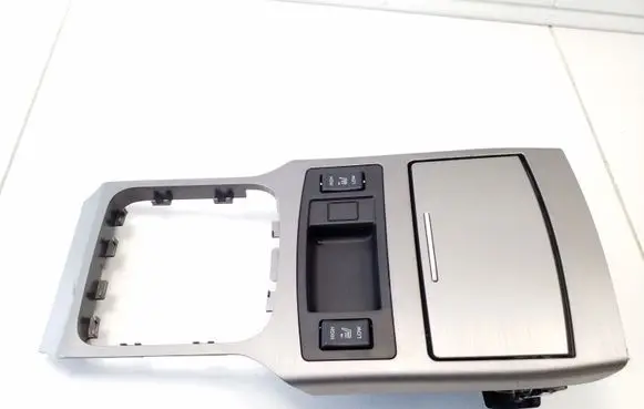 Cup holder front