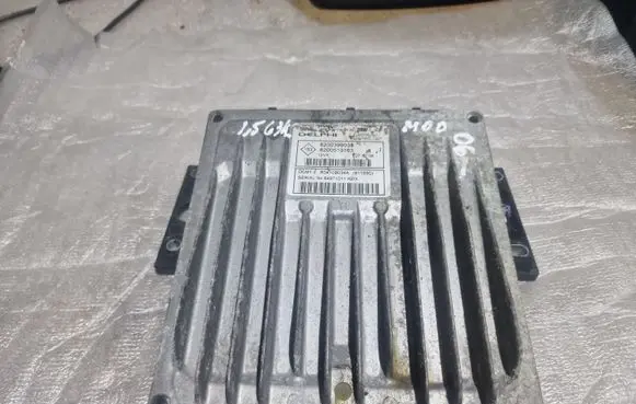 Renault Modus Engine control unit/module 8200399038