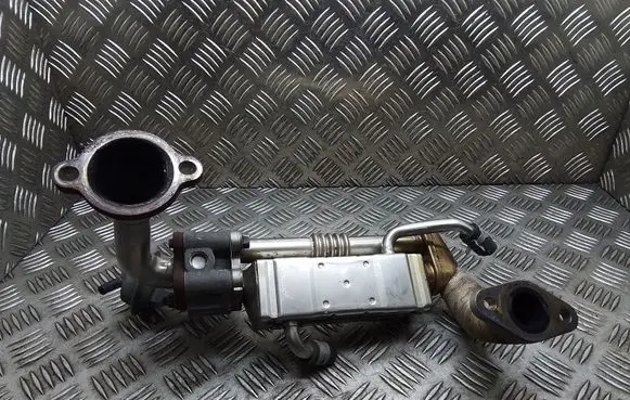 Mazda CX-7 EGR valve cooler r2ax20304