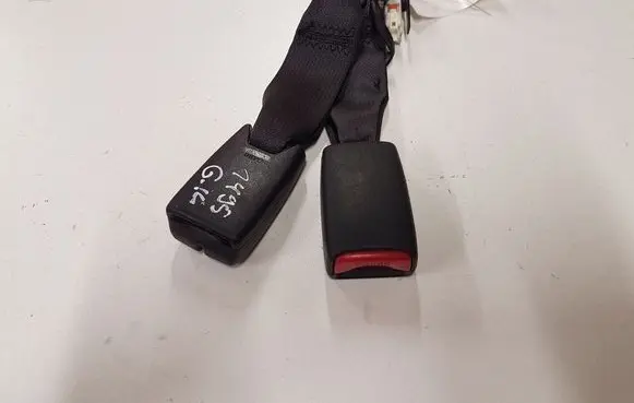 Mazda 6 Middle seatbelt buckle (rear) 1036697 0431106