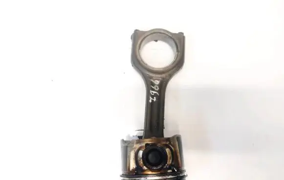 Ford Focus Piston with connecting rod