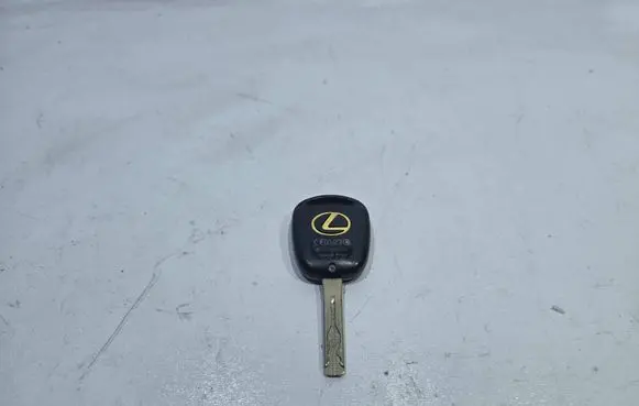 Lexus RX 330 - 350 - 400H Ignition key/card V2452002 1512V